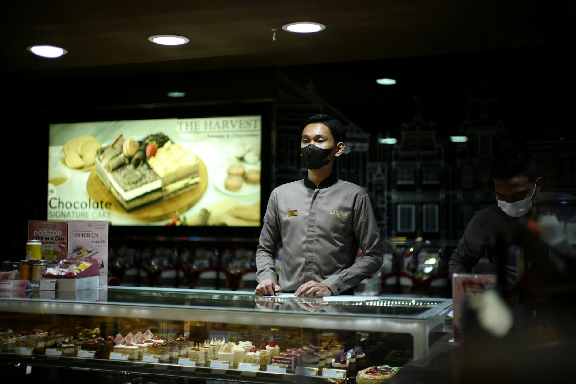 Liferaft jakarta jasa service liferaft terpercaya dengan teknisi berpengalaman dan peralatan canggih untuk memastikan keselamatan dan keamanan kapal Anda