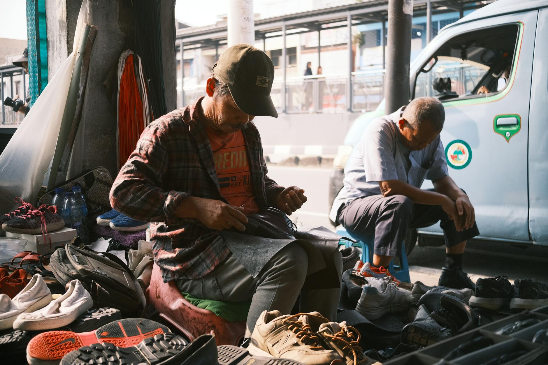 Liferaft kapal siap pakai dan terjamin untuk keamanan dan keselamatan di laut dengan jasa service liferaft Jakarta yang berkualitas dan terpercaya